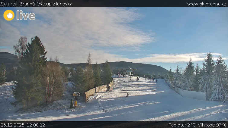 Ski areál Branná - Výstup z lanovky - 26.12.2025 v 12:00
