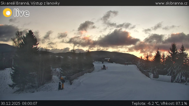 Ski areál Branná - Výstup z lanovky - 30.12.2025 v 08:00