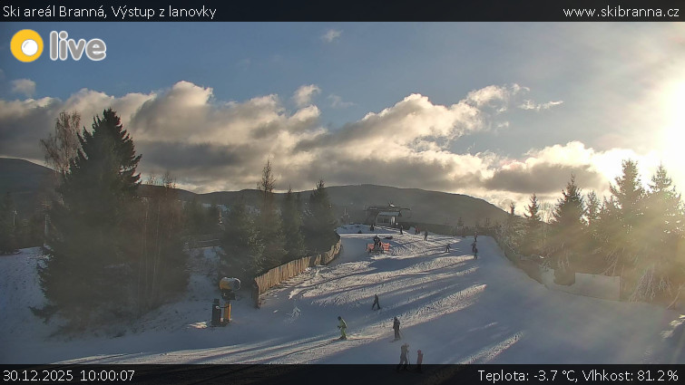 Ski areál Branná - Výstup z lanovky - 30.12.2025 v 10:00