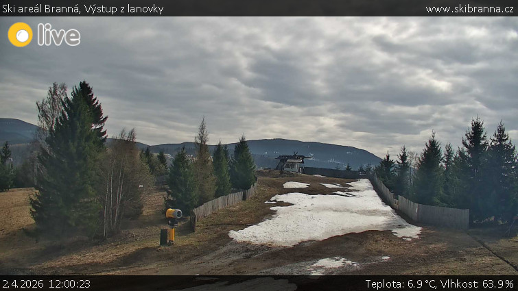 Ski areál Branná - Výstup z lanovky - 2.4.2026 v 12:00