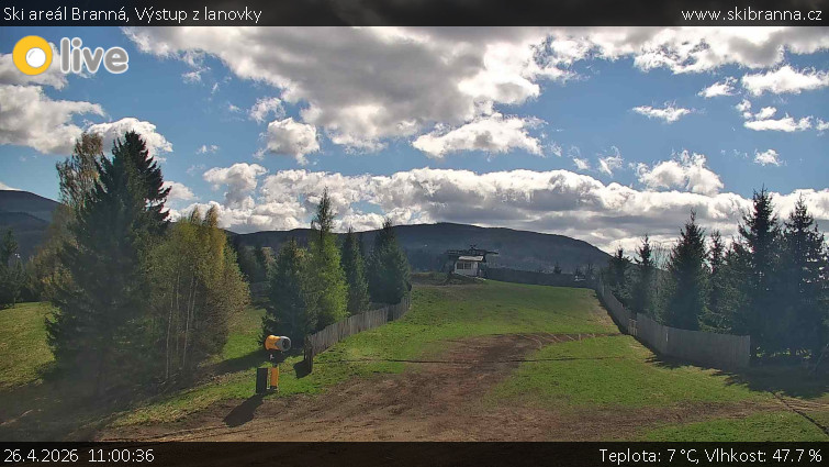 Ski areál Branná - Výstup z lanovky - 26.4.2026 v 11:00