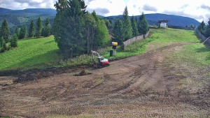 Ski areál Branná - Ski Branná - horní kamera - 17.9.2025 v 12:00