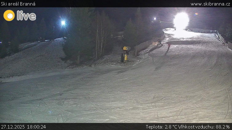 Ski areál Branná - Ski Branná - horní kamera - 27.12.2025 v 18:00