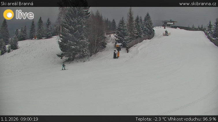 Ski areál Branná - Ski Branná - horní kamera - 1.1.2026 v 09:00