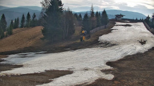 Ski areál Branná - Ski Branná - horní kamera - 25.3.2026 v 09:00 Ski areál Branná - Ski Branná - horní kamera - 25.3.2026 v 09:00