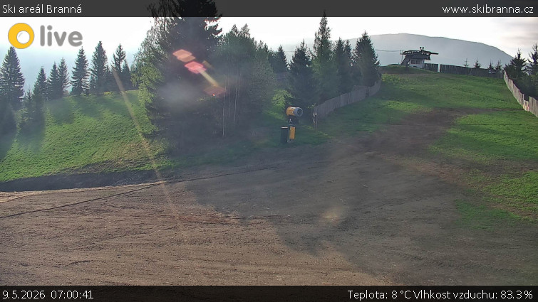 Ski areál Branná - Ski Branná - horní kamera - 9.5.2026 v 07:00