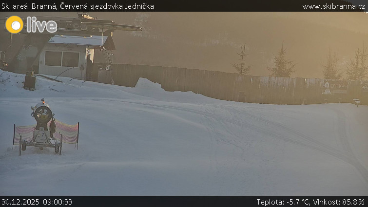 Ski areál Branná - Červená sjezdovka Jednička - 30.12.2025 v 09:00
