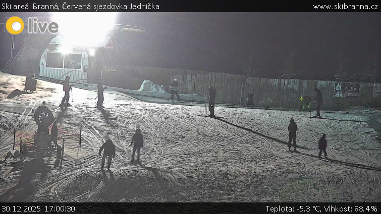 Ski areál Branná - Červená sjezdovka Jednička - 30.12.2025 v 17:00