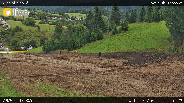 Ski areál Branná - Ski Branná - horní kamera - 17.9.2025 v 13:00