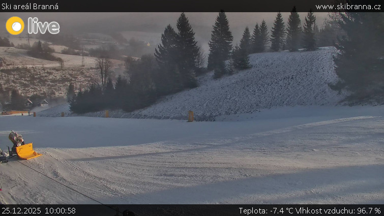 Ski areál Branná - Ski Branná - horní kamera - 25.12.2025 v 10:00