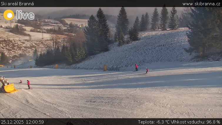 Ski areál Branná - Ski Branná - horní kamera - 25.12.2025 v 12:00