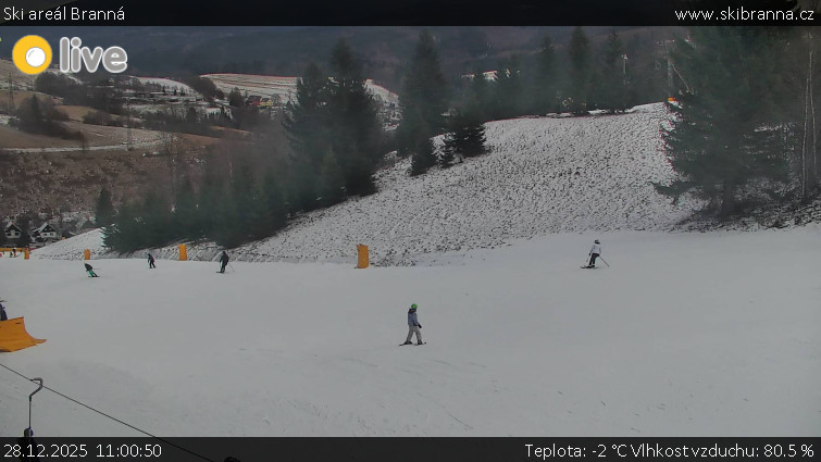 Ski areál Branná - Ski Branná - horní kamera - 28.12.2025 v 11:00
