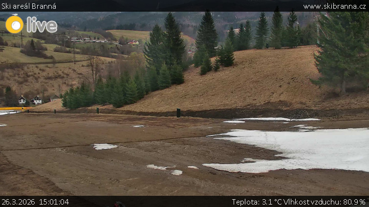 Ski areál Branná - Ski Branná - horní kamera - 26.3.2026 v 15:01