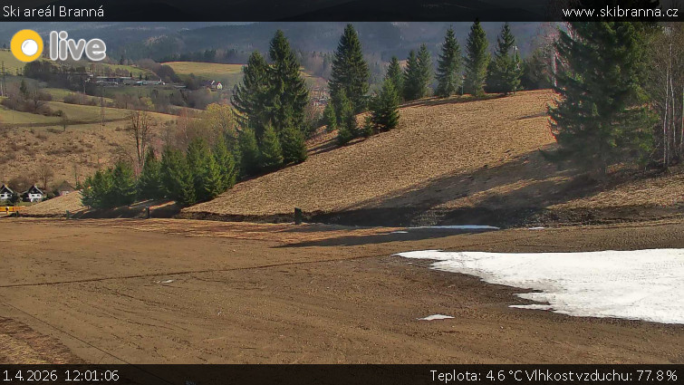 Ski areál Branná - Ski Branná - horní kamera - 1.4.2026 v 12:01