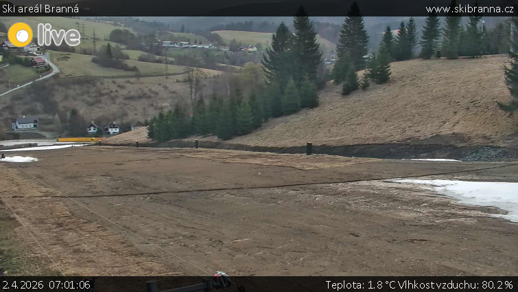 Ski areál Branná - Ski Branná - horní kamera - 2.4.2026 v 07:01