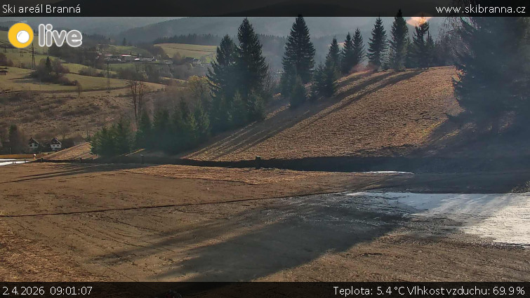 Ski areál Branná - Ski Branná - horní kamera - 2.4.2026 v 09:01