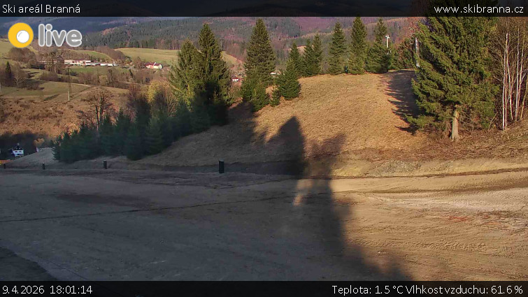 Ski areál Branná - Ski Branná - horní kamera - 9.4.2026 v 18:01