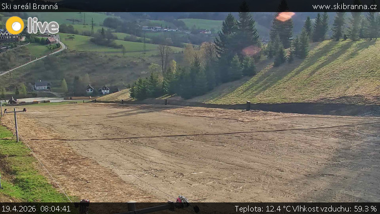 Ski areál Branná - Ski Branná - horní kamera - 19.4.2026 v 08:04