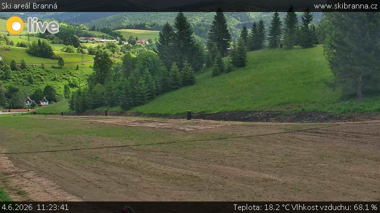 Ski areál Branná - Ski Branná - horní kamera - 4.6.2026 v 11:23