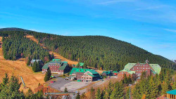 Panorama Jižní svahy, Hotel, Nástup 
