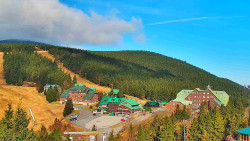 Panorama Jižní svahy, Hotel, Nástup