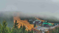 Panorama Jižní svahy, Hotel, Nástup