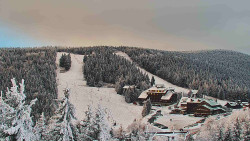 Panorama Jižní svahy, Hotel, Nástup