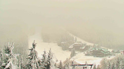 Panorama Jižní svahy, Hotel, Nástup