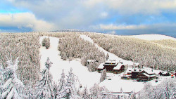 Panorama Jižní svahy, Hotel, Nástup