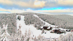Panorama Jižní svahy, Hotel, Nástup