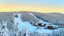 Panorama Jižní svahy, Hotel, Nástup 