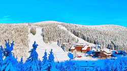 Panorama Jižní svahy, Hotel, Nástup