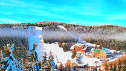 Panorama Jižní svahy, Hotel, Nástup