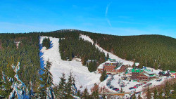 Panorama Jižní svahy, Hotel, Nástup
