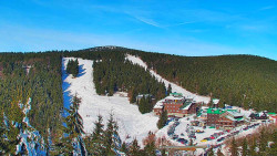 Panorama Jižní svahy, Hotel, Nástup 