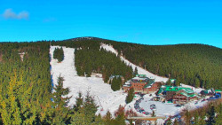 Panorama Jižní svahy, Hotel, Nástup 