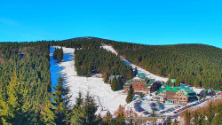 Panorama Jižní svahy, Hotel, Nástup
