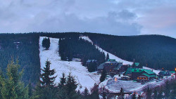 Panorama Jižní svahy, Hotel, Nástup 