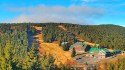 Panorama Jižní svahy, Hotel, Nástup