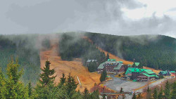Panorama Jižní svahy, Hotel, Nástup