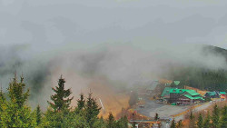 Panorama Jižní svahy, Hotel, Nástup