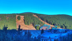 Panorama Jižní svahy, Hotel, Nástup