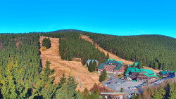 Panorama Jižní svahy, Hotel, Nástup