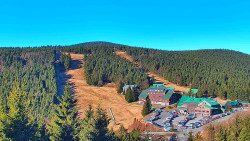 Panorama Jižní svahy, Hotel, Nástup