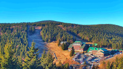Panorama Jižní svahy, Hotel, Nástup