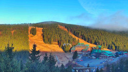 Panorama Jižní svahy, Hotel, Nástup