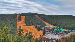 Panorama Jižní svahy, Hotel, Nástup 