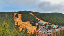 Panorama Jižní svahy, Hotel, Nástup