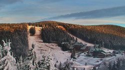 Panorama Jižní svahy, Hotel, Nástup 