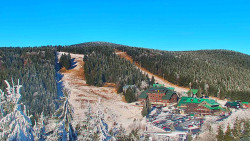 Panorama Jižní svahy, Hotel, Nástup 